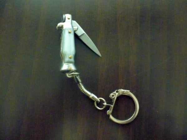 Mini coltello a scatto, italian stiletto - 7 cm imitazione di madreperla - lama classica, pugnale artigianale Maniago Italia