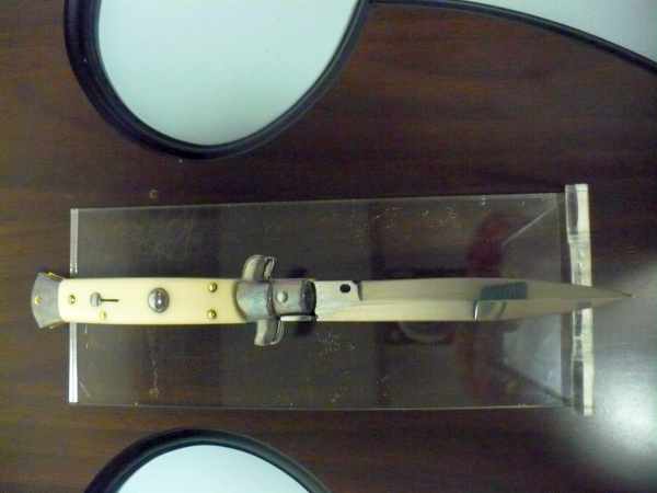 Frank Beltrame italian stiletto -23 cm imitazione d'avorio- lama baionetta -modello FB 23/91B