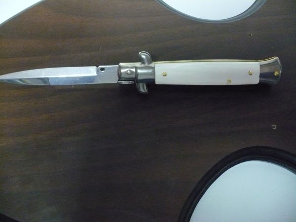 23 cm - ITALIAN STILETTO - imitazione di madreperla - lama baionetta - imitation of mother of pearl -bayonet blade - FRANK BELTRAME - modello FB 23/36B FRANK BELTRAME MANIAGO ITALY