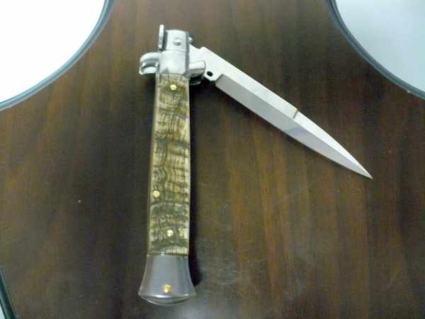 Frank Beltrame , italian stiletto - 23 cm , corno di ariete - lama baionetta , modello FB 23/63B - 2
