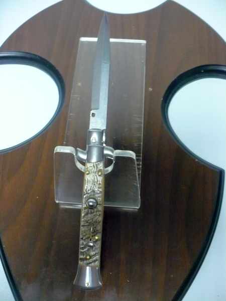 Frank Beltrame , italian stiletto - 23 cm , corno di ariete - lama baionetta , modello FB 23/63B - 2