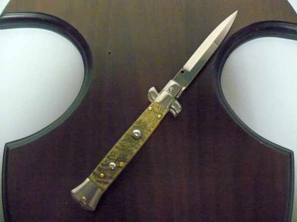 Frank Beltrame , italian stiletto - 23 cm , corno di ariete - lama baionetta , modello FB 23/63B - 2