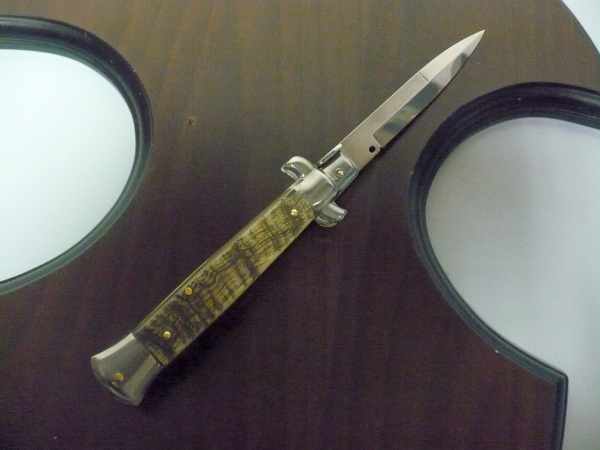 Frank Beltrame , italian stiletto - 23 cm , corno di ariete - lama baionetta , modello FB 23/63B - 2