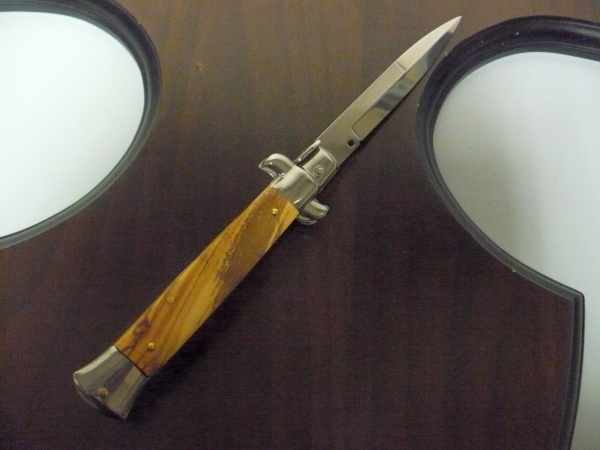 Frank Beltrame-23cm- coltello a scatto - pugnale -legno di olive / olive wood- modello FB 23/94B - 10
