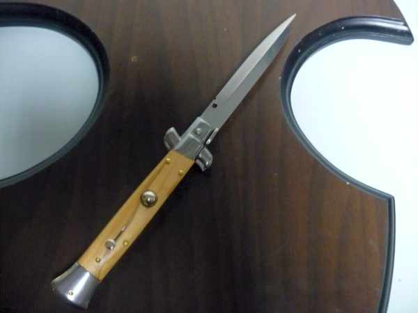 Frank Beltrame-23cm- coltello a scatto - pugnale -legno di olive / olive wood- modello FB 23/94B - 16