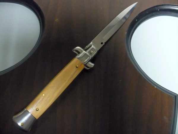 Frank Beltrame-23cm- coltello a scatto - pugnale -legno di olive / olive wood- modello FB 23/94B - 16
