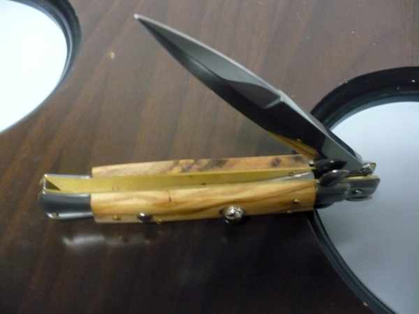 Frank Beltrame-23cm- coltello a scatto - pugnale -legno di olive / olive wood- modello FB 23/94B -9