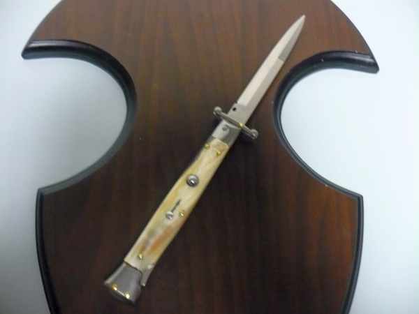 Swinguard Frank Beltrame - italian stiletto 28 cm - bufalo bicolore / two-tone buffalo horn - baionetta FB 550/48/58BB