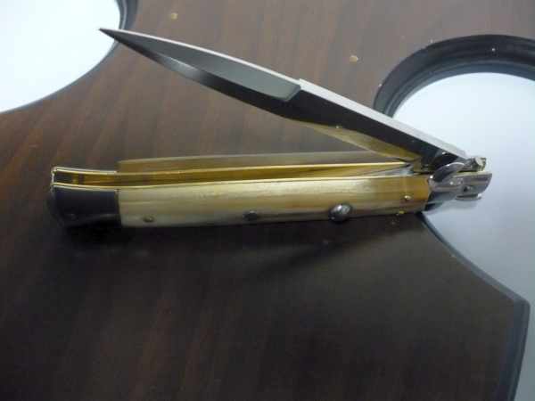 Frank Beltrame - italian stiletto, coltello a scatto, 28cm -bufalo chiaro, lama baionetta FB 28/48B- 2