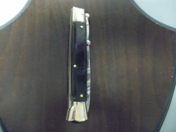 Swinguard- Famiglia Spadon- italian stiletto 23 cm - corno di bufalo brasiliano / brazilian buffalo horn - lama baionetta - 3