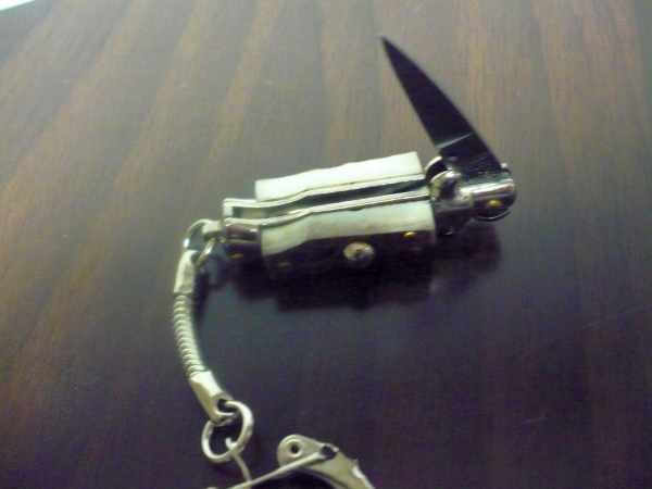 Mini coltello a scatto, italian stiletto - 7 cm corno di cervo / deer horn - lama classica, pugnale artigianale Maniago Italia