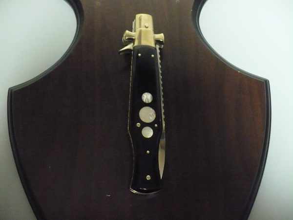 Black Widow A.G.A. Campolin - italian stiletto 28 cm con guardia a croce maltese - bufalo scuro + madreperla