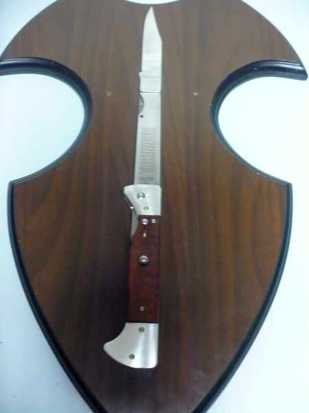 Hannibal A.G.A. Campolin - italian stiletto 34 cm - snake wood , legno di serpente - il primo coltello automatico per barbecue