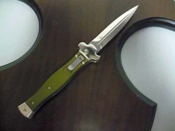 AGA Campolin Zero + Green - Satin Dagger , coltello a scatto, italian stiletto con leverlock 22cm