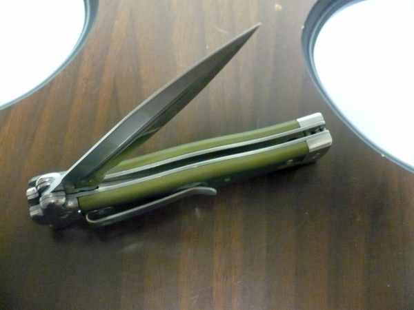 AGA Campolin Zero + Green - Satin Dagger , coltello a scatto, italian stiletto con leverlock 22cm