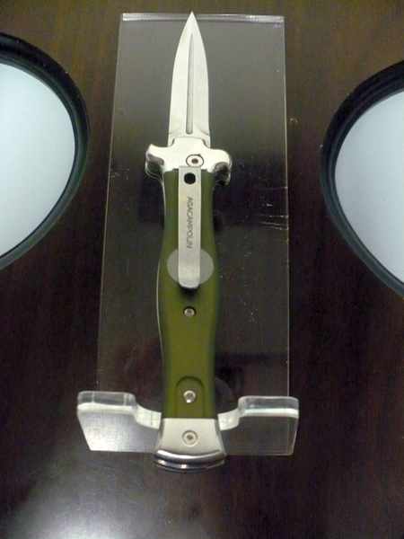 AGA Campolin Zero + Green - Satin Dagger , coltello a scatto, italian stiletto con leverlock 22cm