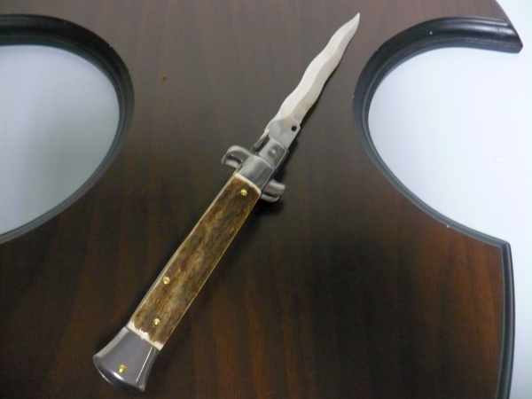 Coltello a scatto - pugnale -Frank Beltrame - italian stiletto 23 cm - corno di cervo / deer horn - lama kriss  FB 23/63K - 1