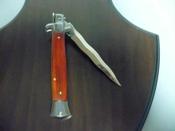 FRANK BELTRAME italian stiletto - 23 cm legno pregiato, cuore di legno rosso - novità, lama kriss ,modello FB 23/83B- 1