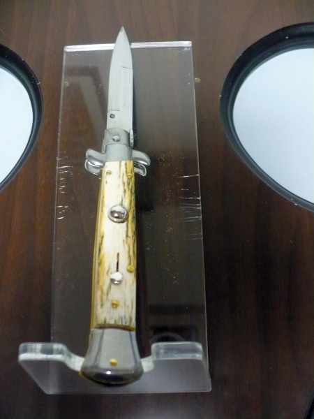 Frank Beltrame, italian stiletto- 23 cm, osso di cammello invecchiato 10 anni, baionetta - 1