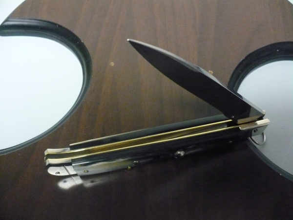Famiglia Spadon - stiletto  falcon /28 - bufalo brasiliano - lama a swedge vecchio stile - 1