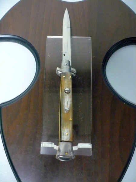 Frank Beltrame - italian stiletto, coltello a scatto, 28 cm -bufalo chiaro, lama baionetta FB 28/48B- 1