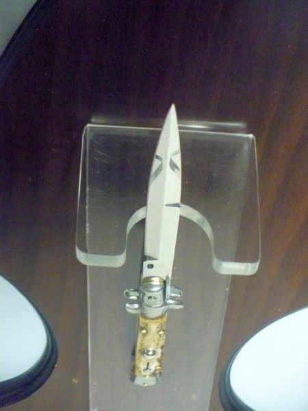 Frank Beltrame -  italian stiletto 20cm, corno di cervo -lama baionetta - 20FB/63B - 1