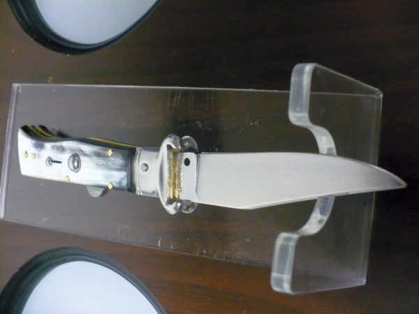 Famiglia Spadon - stiletto  calibro /20 - bufalo brasiliano - taglio classico clip point - 1
