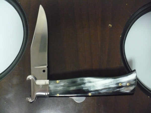 Famiglia Spadon - stiletto  calibro /20 - bufalo brasiliano - taglio classico clip point - 1
