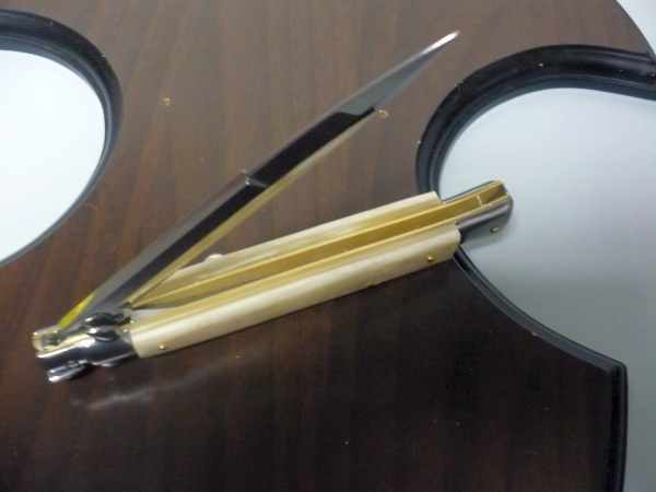 Frank Beltrame, italian stiletto, coltello a scatto - 28 cm , madreperla -mother of pearl - modello FB 28/96 B