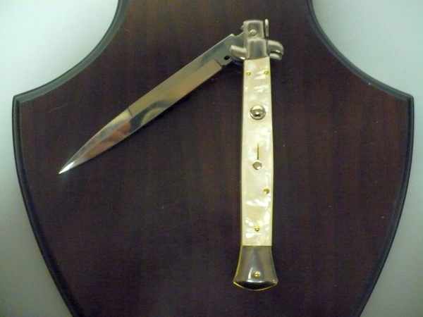 Frank Beltrame, italian stiletto, coltello a scatto - 28 cm , madreperla -mother of pearl - modello FB 28/96 B