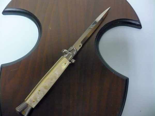 Frank Beltrame, italian stiletto, coltello a scatto - 28 cm , madreperla -mother of pearl - modello FB 28/96 B