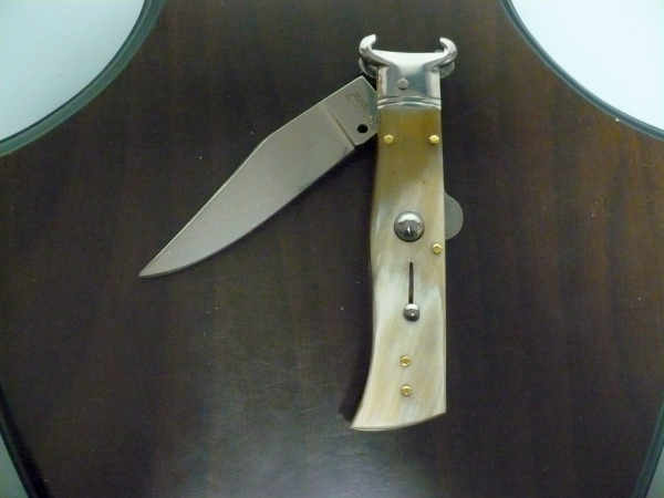 Famiglia Spadon - stiletto  calibro /20 - bufalo chiaro / buffalo light - taglio classico clip point - 1