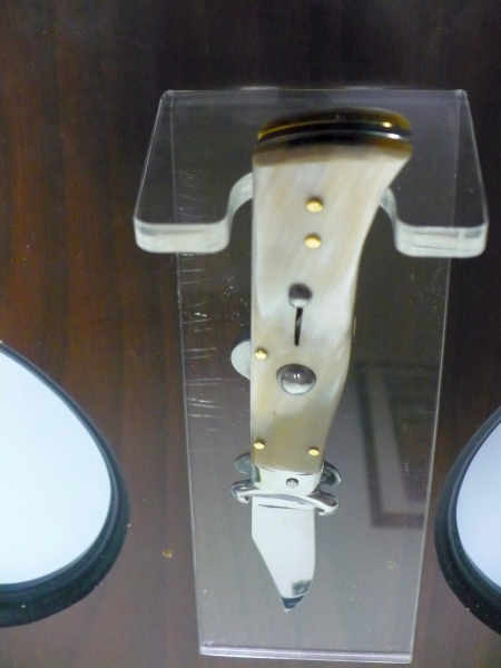 Famiglia Spadon - stiletto  calibro /20 - bufalo chiaro / buffalo light - taglio classico clip point - 1