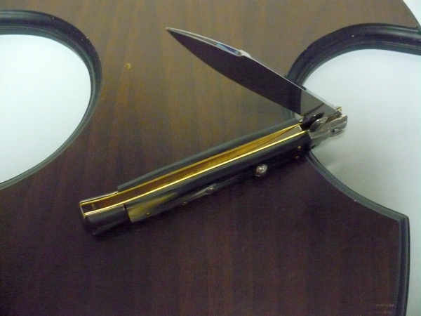 Frank Beltrame - italian stiletto, coltello a scatto, 28 cm -bufalo brasiliano, lama swedge FB 28/09Sw-1