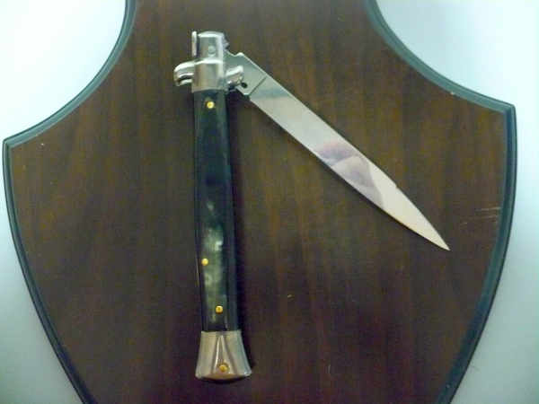 Frank Beltrame - italian stiletto, coltello a scatto, 28 cm -bufalo brasiliano, lama swedge FB 28/09Sw-1