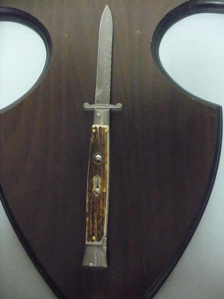 Classic swinguard - italian stiletto, coltello a scatto, 28cm - AKC World , lama damasco-dagger, corno di cervo / deer horn