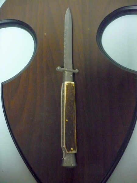 Classic swinguard - italian stiletto, coltello a scatto, 28cm - AKC World , lama damasco-dagger, corno di cervo / deer horn