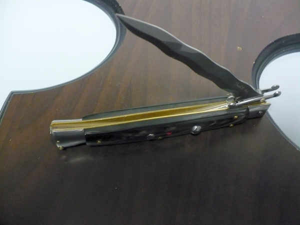 Swinguard Frank Beltrame - edizione limitata - italian stiletto 28 cm - corno di bufalo scuro - lama kriss FB 550/58- 10