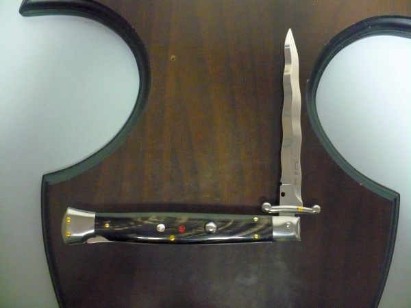 Swinguard Frank Beltrame - edizione limitata - italian stiletto 28 cm - corno di bufalo scuro - lama kriss FB 550/58- 10