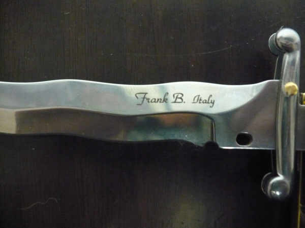 Swinguard Frank Beltrame - edizione limitata - italian stiletto 28 cm - corno di bufalo scuro - lama kriss FB 550/58- 10