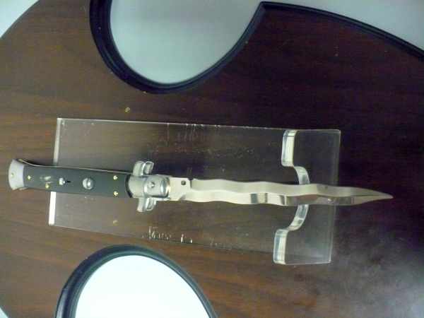 Frank Beltrame , italian stiletto , pugnale - 28 cm , corno di bufalo scuro, lama kriss, modello FB 28/58K- 12