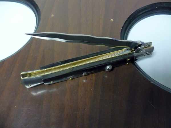 Frank Beltrame , italian stiletto , pugnale - 28 cm , corno di bufalo scuro, lama kriss, modello FB 28/58K- 12