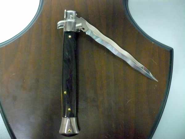 Frank Beltrame , italian stiletto , pugnale - 28 cm , corno di bufalo scuro, lama kriss, modello FB 28/58K- 12