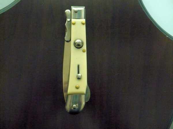 Swinguard Medici- italian stiletto, coltello a scatto, 18,50 cm - AKC World , lama dagger , imitazione d'avorio / imitation ivory - 2