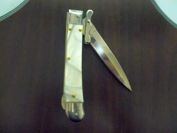Swinguard Medici- italian stiletto, coltello a scatto, 18,50 cm - AKC World , lama dagger , imitazione madreperla / imitation mother of pearl - 1