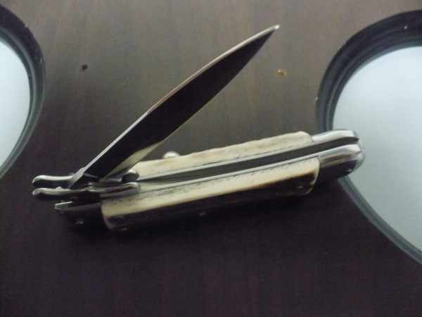 Swinguard Medici- italian stiletto, coltello a scatto, 18,50 cm - AKC World , lama dagger , corno di cervo / deer horn