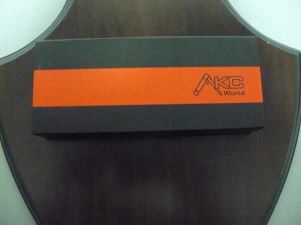 Swinguard Medici- italian stiletto, coltello a scatto, 18,50 cm - AKC World , lama dagger , corno di cervo / deer horn