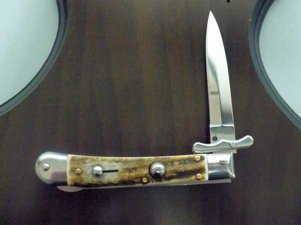 Swinguard Medici- italian stiletto, coltello a scatto, 18,50 cm - AKC World , lama dagger , corno di cervo / deer horn