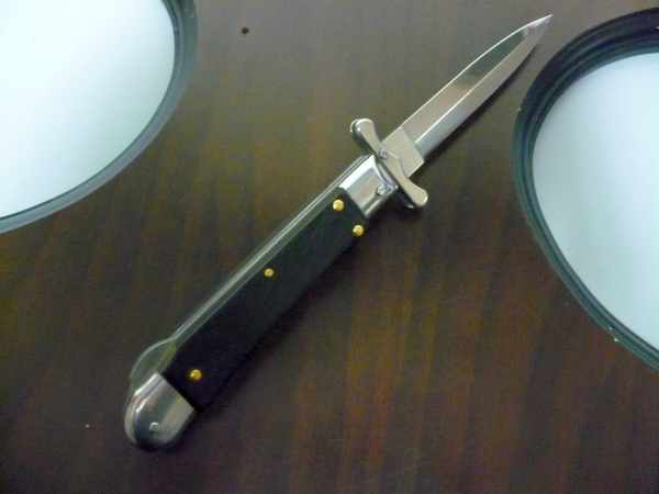 Swinguard Medici- italian stiletto, coltello a scatto, 18,50 cm - AKC World , lama dagger , legno di ebano / ebony wood - 3