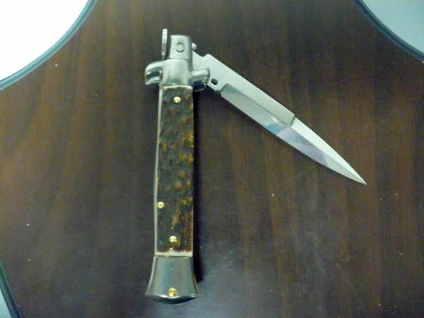 Frank Beltrame -  italian stiletto 20cm, corno di cervo -lama baionetta - 20FB/63B - 2